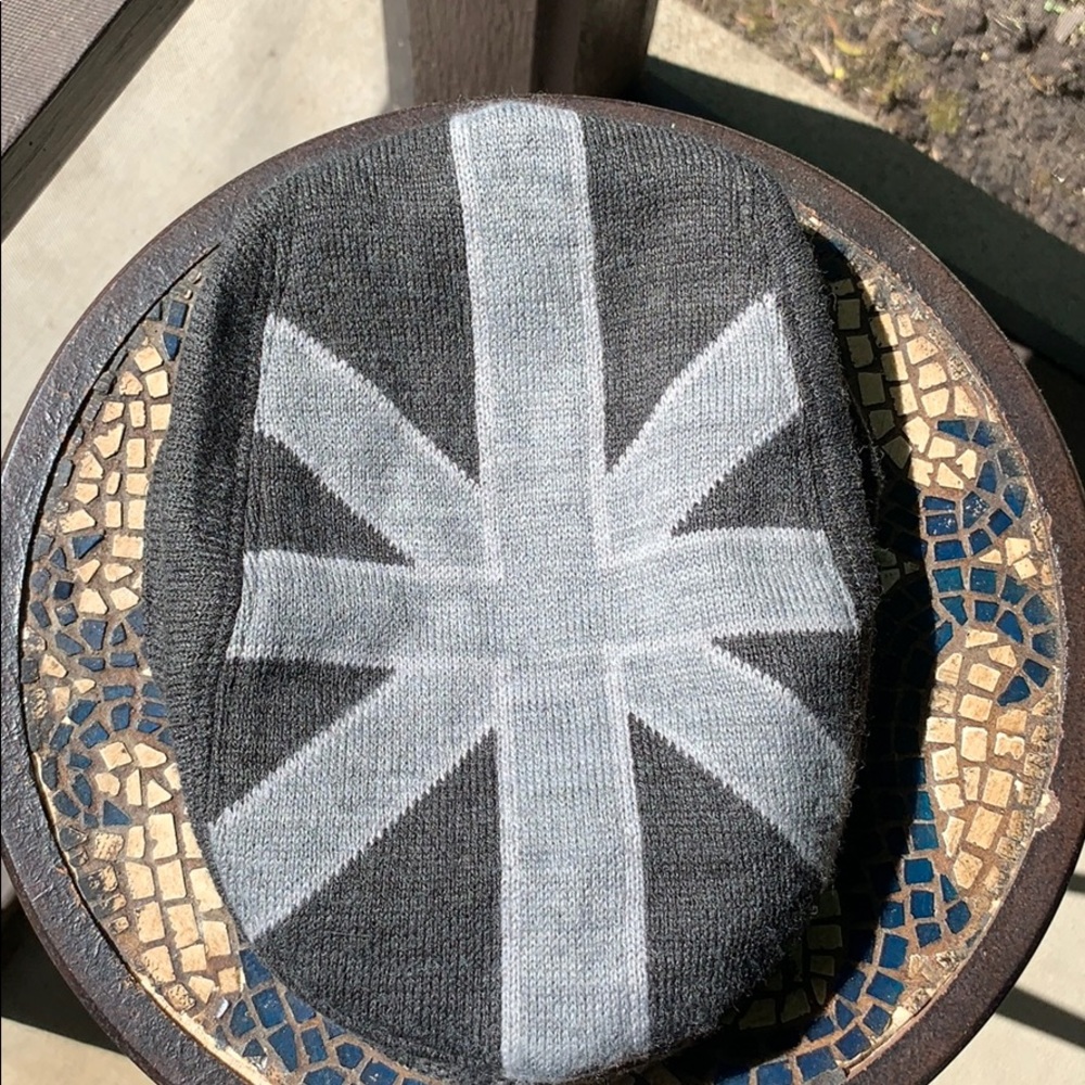 Gap Kids Union Jack Newsboy (Sizes M/L)